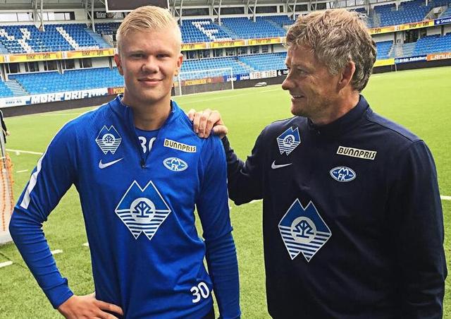 里贝里社交媒体分享与齐达内合照（里贝里在社交平台晒与齐达内合影）