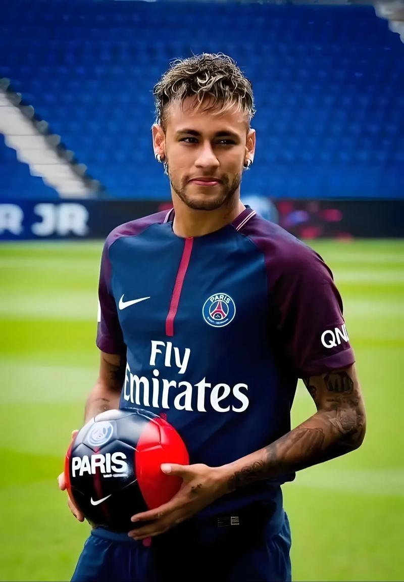 队报：姆巴佩未回马德里复查伤情，直接前往迪拜休整（队报：姆巴佩未赴马德里复检伤势，直接飞往迪拜休养）