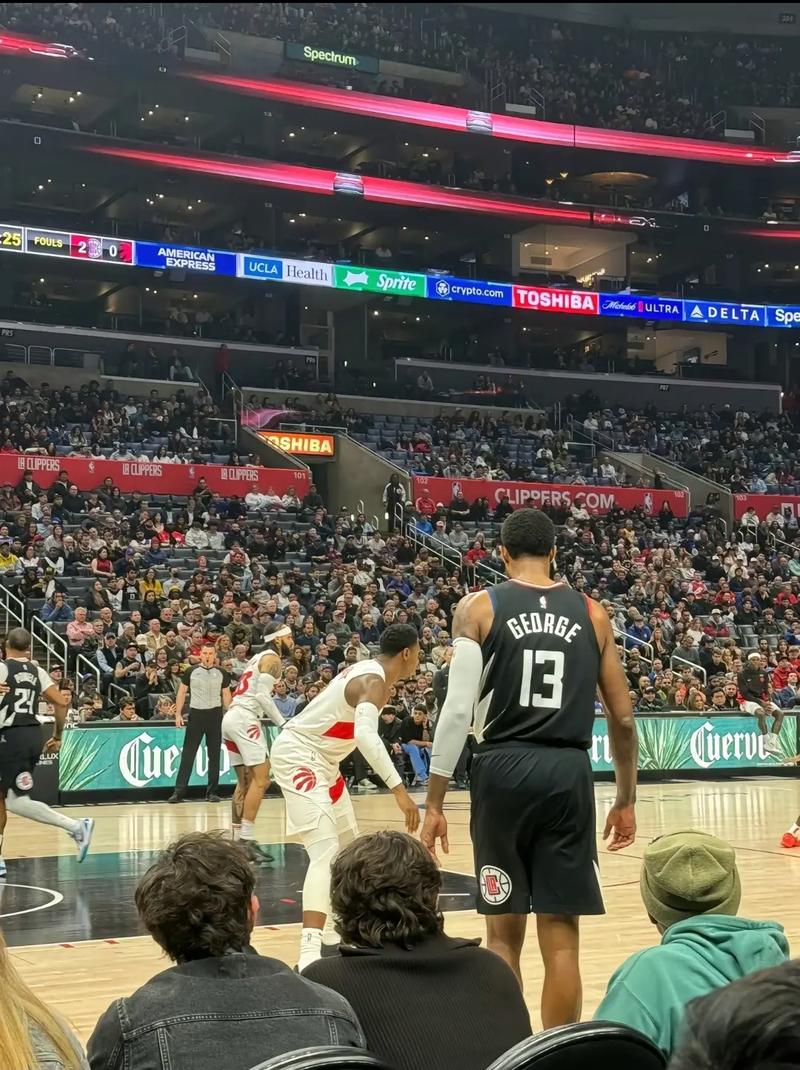 博斯：很惊讶曼城放走阿尔瓦雷斯；我与西蒙尼执教理念相反（博斯：意外曼城放走阿尔瓦雷斯；我与西蒙尼的执教理念背道而驰）