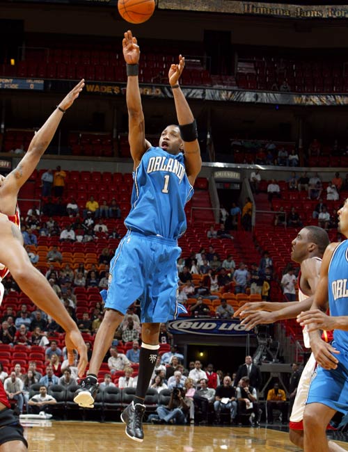 记者：金玟哉经纪人仍在和利雅得胜利谈判，球员渴望转会（记者：金玟哉经纪人与利雅得胜利仍在洽谈，球员盼尽快转会）