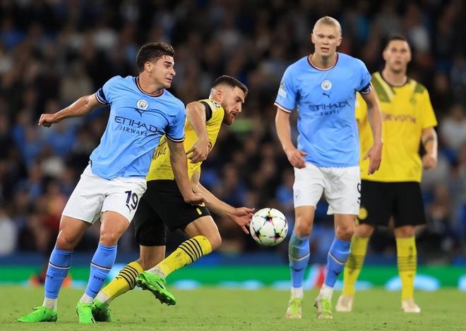 米体：斯帕莱蒂满意尤文的阵容，他相信他们能争意甲冠军（米体：斯帕莱蒂看好尤文阵容，坚信有望竞争意甲冠军）