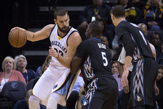 都体：尤文正在关注被穆帅盛赞的本菲卡17岁左后卫若泽-内托（都体：穆帅盛赞的17岁本菲卡左后卫若泽-内托已进入尤文视野）