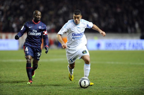 广州足球名宿温志军携手多名现役球员体验盲人足球（广州足坛名宿温志军联合多名现役球员走进盲人足球）