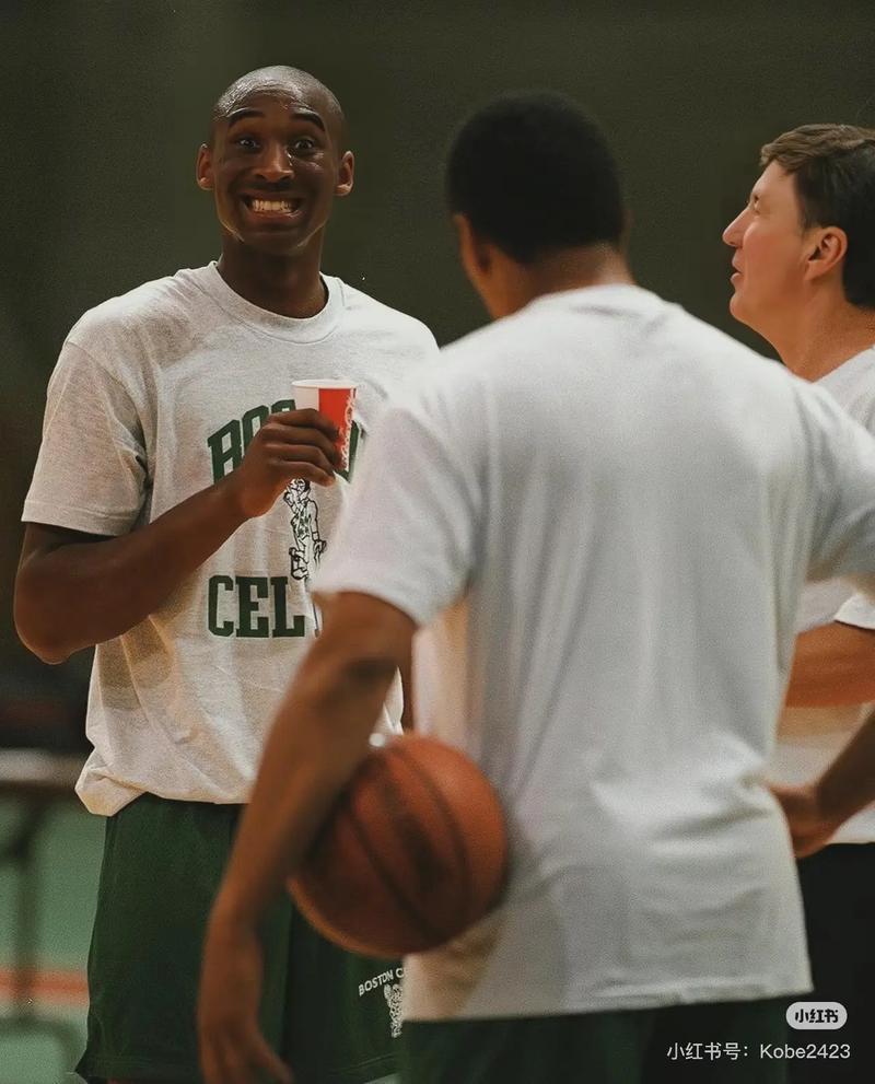 马洛塔：米兰双雄收购圣西罗球场是意大利历史性的一天（马洛塔：米兰双雄买下圣西罗，意大利迎来历史性时刻）