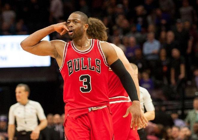 莱奥一剑封喉，AC米兰1-0复仇拉齐奥，登顶意甲积分榜坐山观虎斗（莱奥致命一击，AC米兰1-0复仇拉齐奥登顶意甲榜首，静观群雄鏖战）