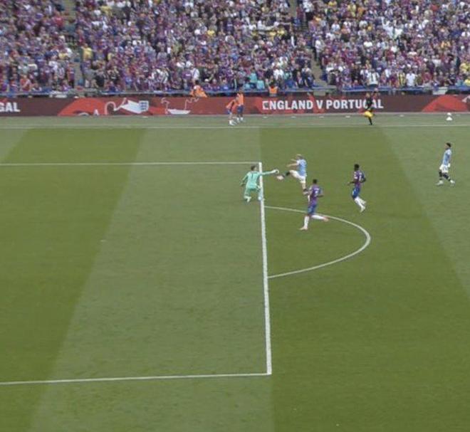 皇马官方：劳尔·阿森西奥因发烧临时退出本轮国王杯名单（皇马官宣：劳尔·阿森西奥发烧，暂时退出本轮国王杯大名单）