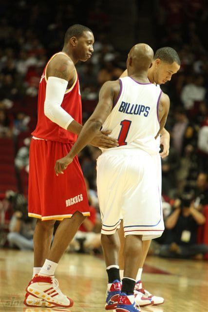 CBA史上最远的三分绝杀，就连深圳男篮队友都满脸震惊（CBA史上最远三分压哨绝杀，连深圳男篮队友都惊呆了）