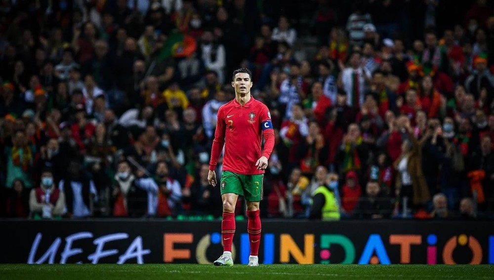 里程碑！威少生涯总抢断数超越艾弗森，升至历史第14（威少达成里程碑：生涯抢断数超越艾弗森，升至历史第14位）