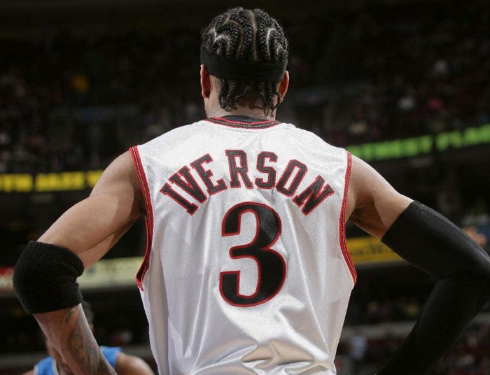 对朱利安·阿尔瓦雷斯的突然刹车（朱利安·阿尔瓦雷斯的急刹时刻）