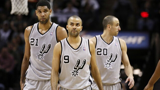 美记：鹈鹕球员和管理层认为威利·格林执教时，不严格约束锡安（美记称：鹈鹕球员与管理层认为威利·格林对锡安管控不严）